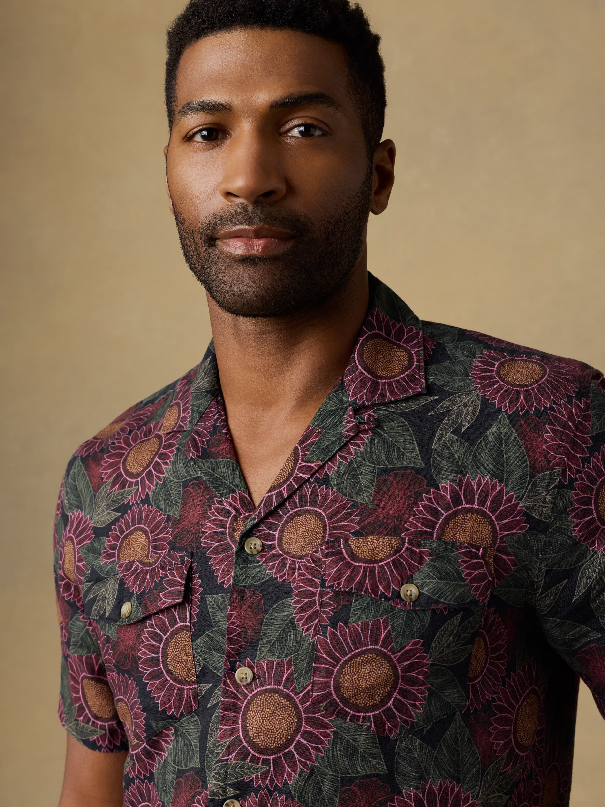 Short-Sleeve Reserve Basque Camp Shirt - Black Floral Road - Image 6