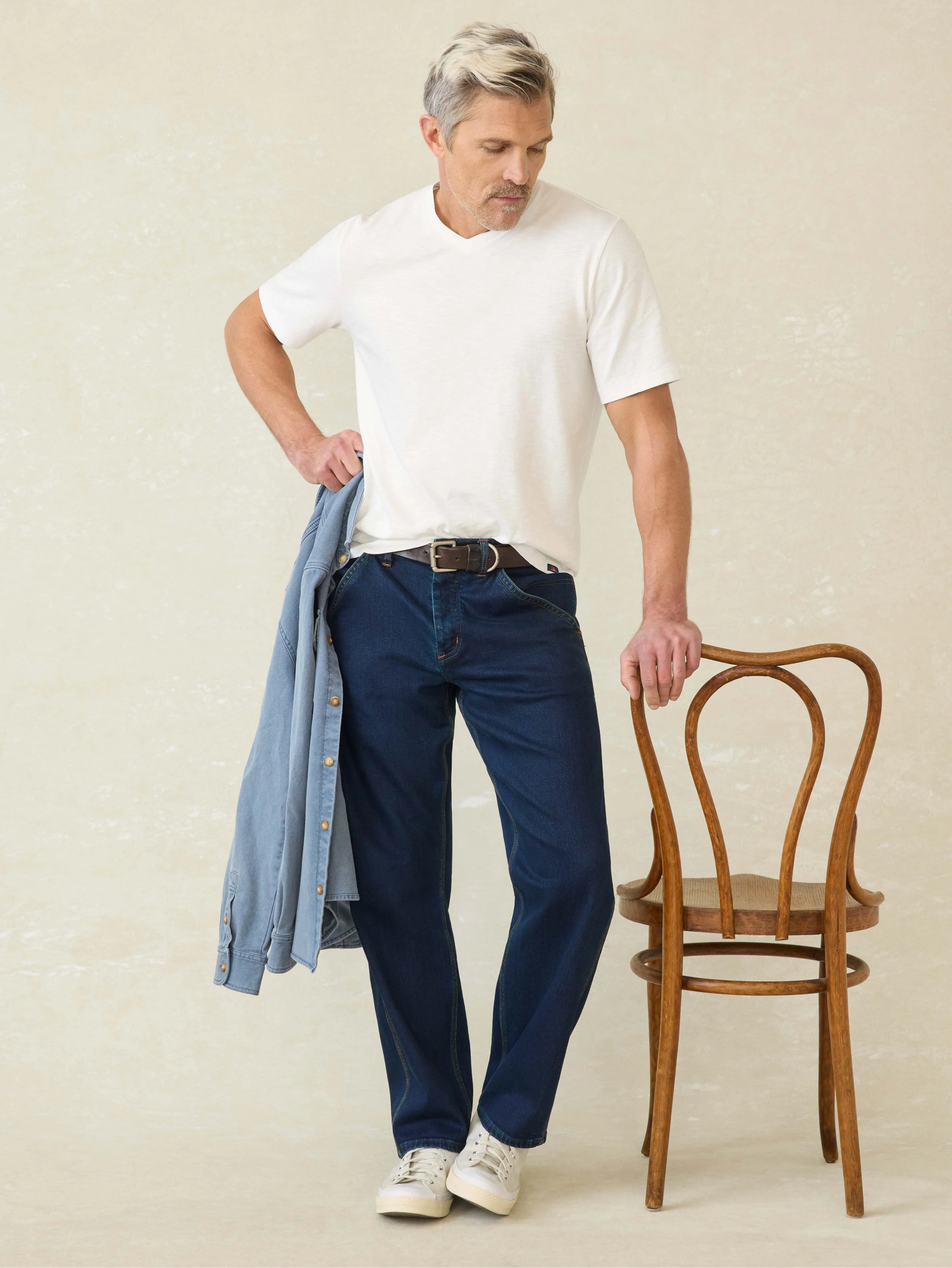 Short-Sleeve Sunwashed Regenerative Cotton V-Neck Tee - White - Image 3